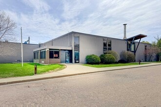 266 Queen City Park Rd, Burlington, VT for lease Building Photo- Image 2 of 12