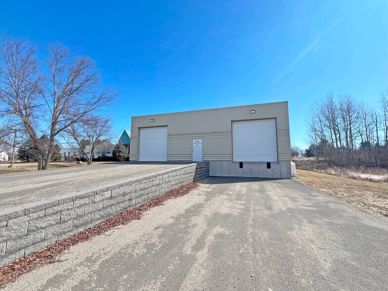 170 Pleasant St, Rockland, ME à vendre - Photo du bâtiment - Image 3 de 21