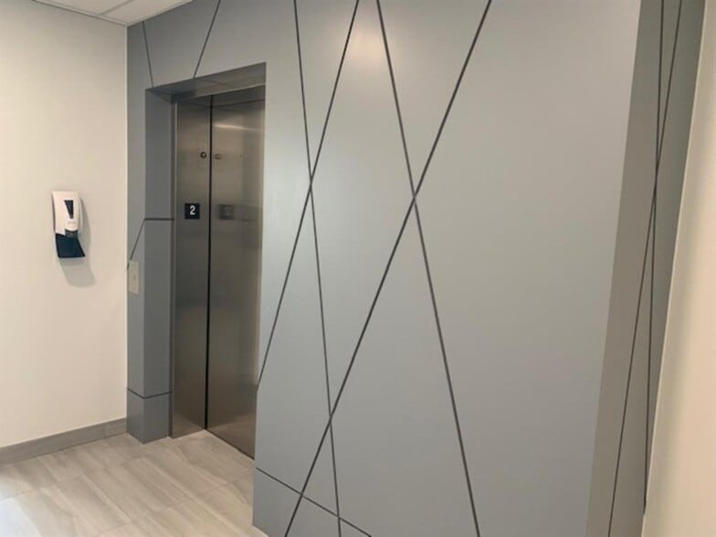 4310 104 Av NE, Calgary, AB for sale - Interior Photo - Image 3 of 8