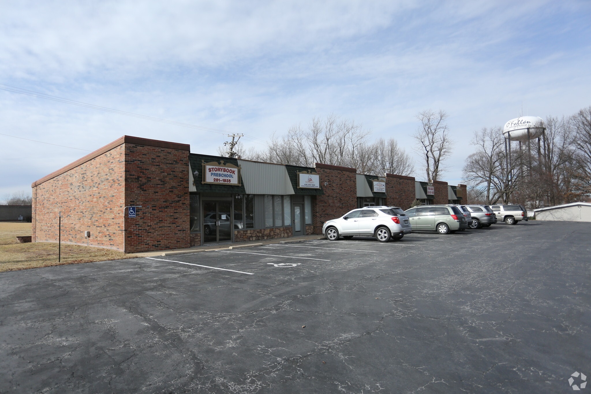 609-613 Westridge Dr, O'Fallon, MO for lease Primary Photo- Image 1 of 8
