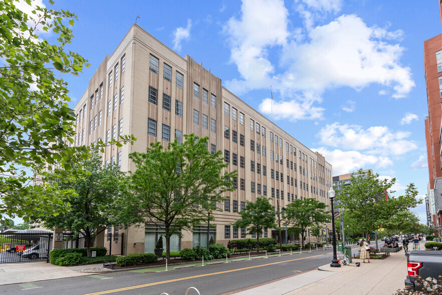 131 M St NE, Washington, DC à vendre - Photo principale - Image 1 de 1