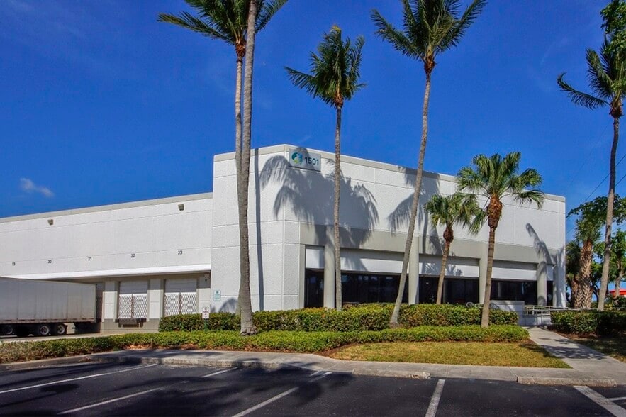1501 W Copans Rd, Pompano Beach, FL for lease - Interior Photo - Image 3 of 7