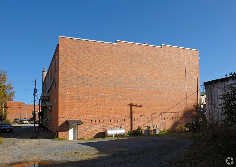 201 W Morgan St, Wadesboro, NC à vendre - Photo du bâtiment - Image 2 de 58