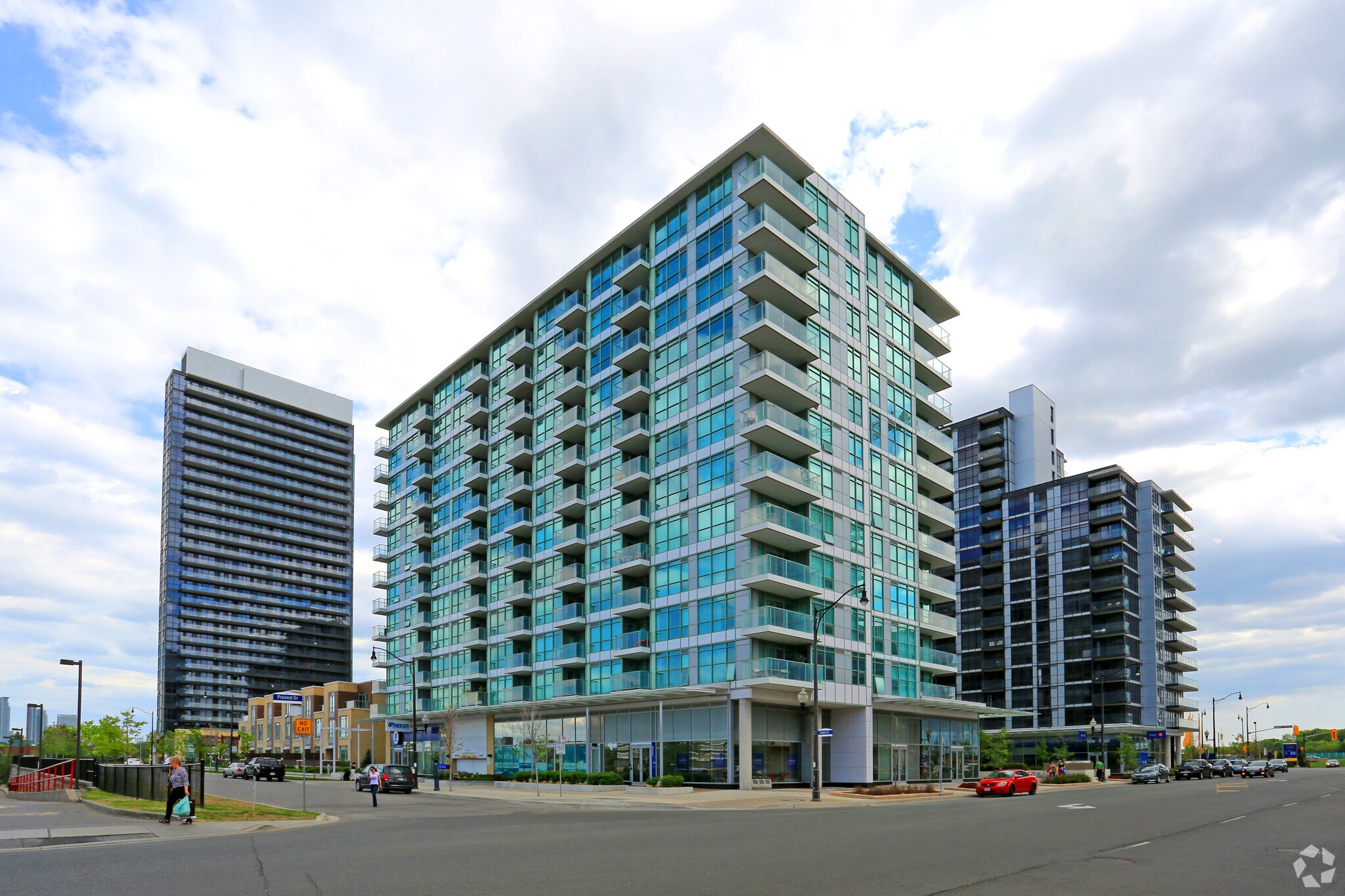 15 Singer Ct, Toronto, ON for lease Primary Photo- Image 1 of 6