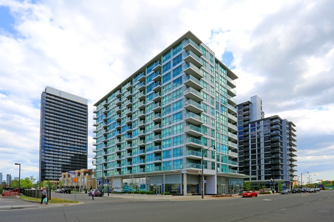 Plus de détails pour 15 Singer Ct, Toronto, ON - Commerce de détail à louer