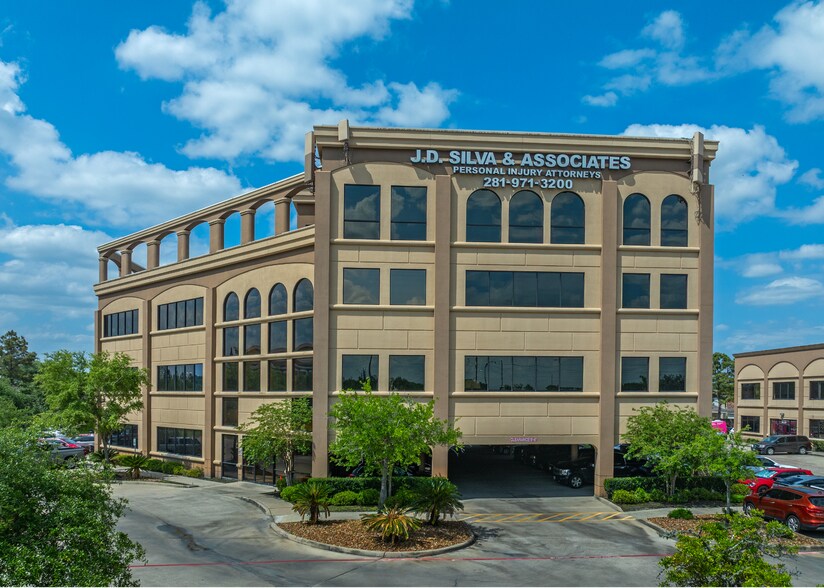 Sunrise Lake at Broadway portefeuille de 2 propriétés à vendre sur LoopNet.ca - Photo du bâtiment - Image 3 de 10