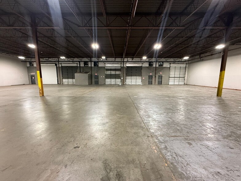 5600 Jefferson Hwy, New Orleans, LA for lease - Building Photo - Image 2 of 5