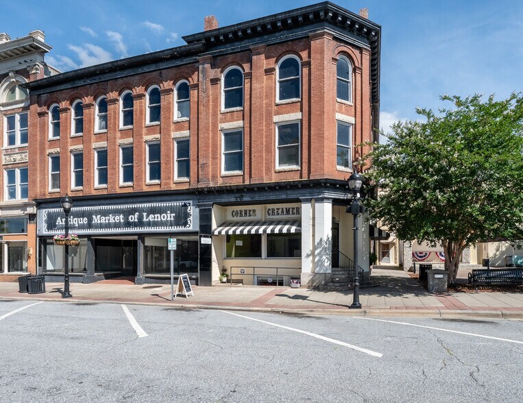 812 West Ave, Lenoir, NC à vendre - Photo du bâtiment - Image 2 de 67