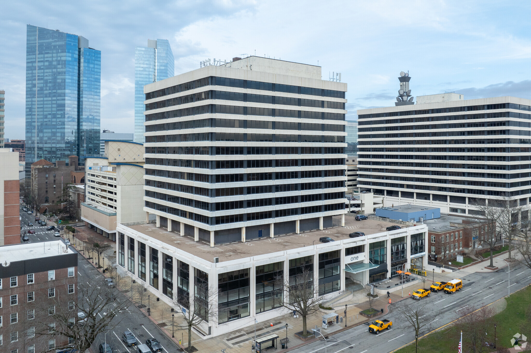 1 N Broadway, White Plains, NY for lease Primary Photo- Image 1 of 26