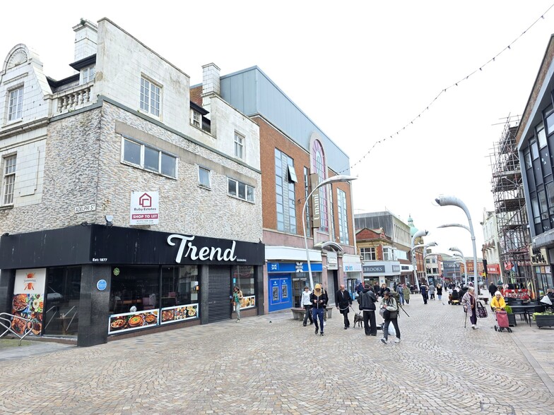 73-75 Church St, Blackpool à louer - Photo du bâtiment - Image 3 de 4