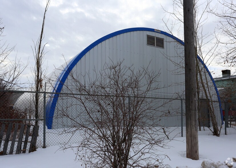 14525 115 Av NW, Edmonton, AB for sale - Building Photo - Image 3 of 6