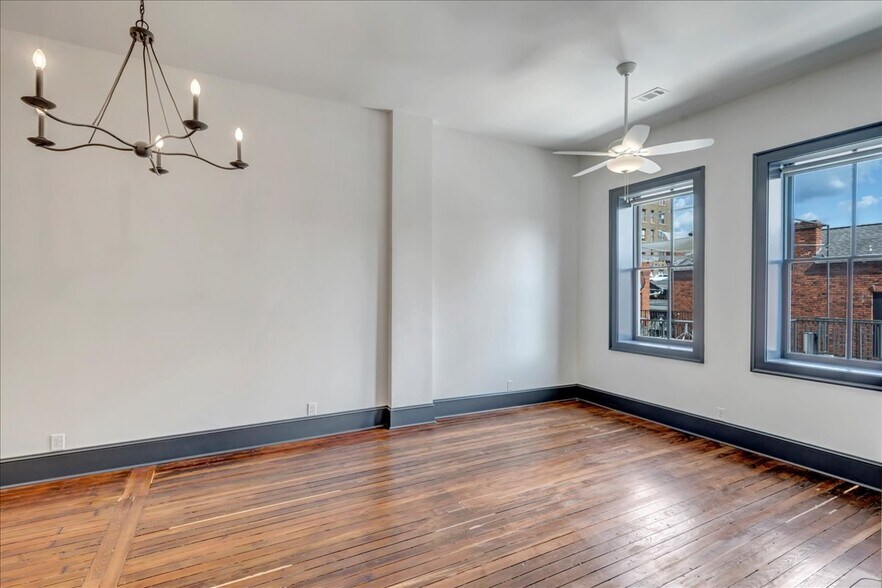 362 2nd St, Macon-Bibb, GA à vendre - Photo intérieure - Image 3 de 13