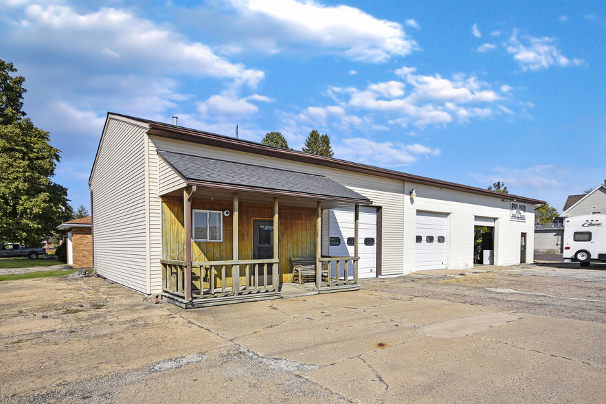 100 W Falcon Hwy, Flanagan, IL à vendre - Photo du bâtiment - Image 1 de 1