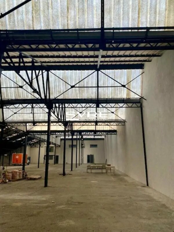 Flex in Marseille for lease Interior Photo- Image 1 of 6