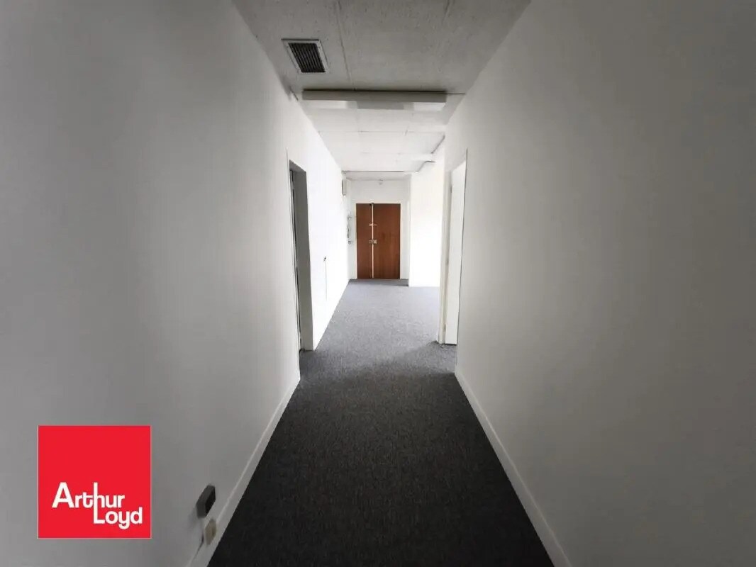 Bureau dans Chartres à louer Photo du bâtiment- Image 1 de 5