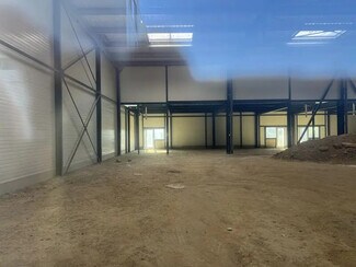 Plus de détails pour Bureau, Local d'activités à louer