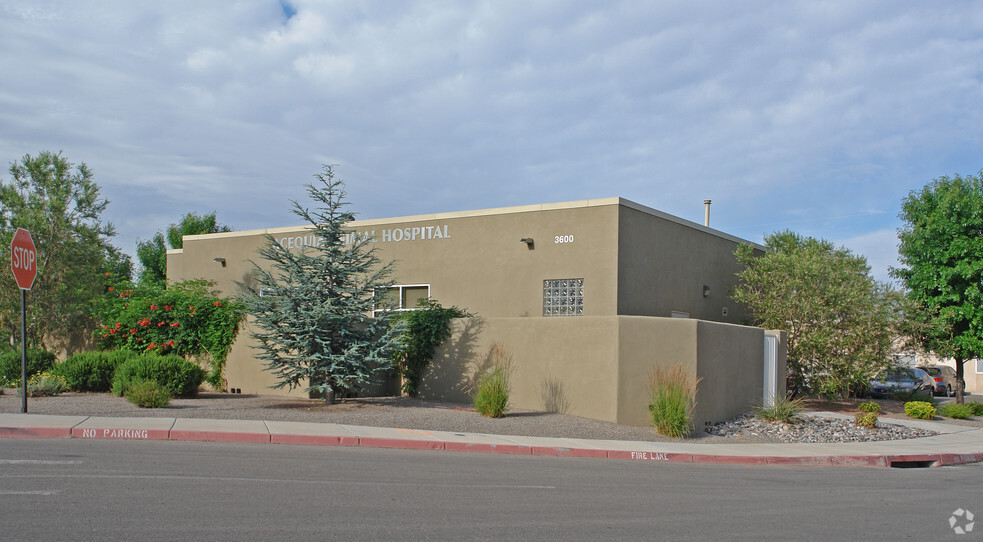 3600 Calle Cuervo NW, Albuquerque, NM à vendre - Photo du bâtiment - Image 3 de 3