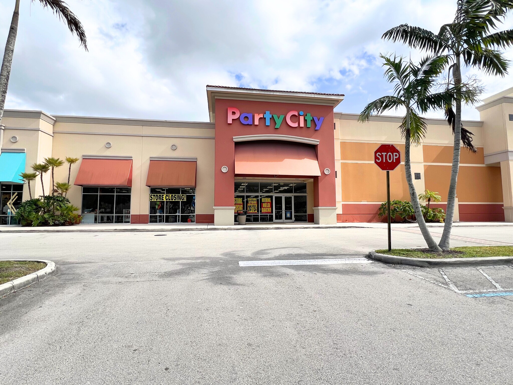 10600-10690 NW 19th St, Miami, FL for lease Building Photo- Image 1 of 6