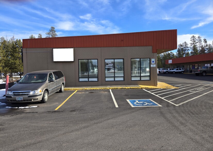 51546 Highway 97, La Pine, OR for lease - Building Photo - Image 2 of 6