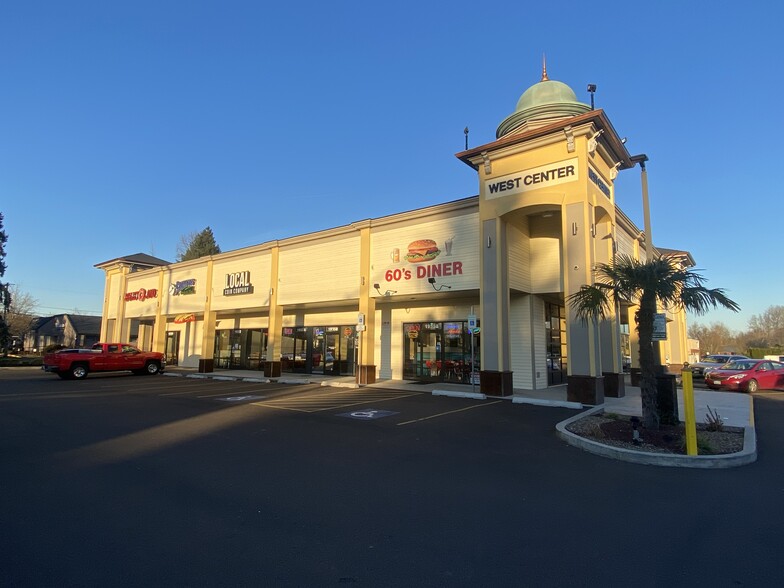19350-19400 SW Boones Ferry Rd, Tualatin, OR for lease - Building Photo - Image 1 of 3