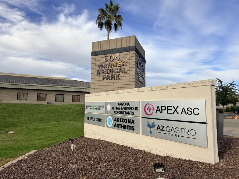 604 W Warner Rd, Chandler, AZ à vendre - Photo du bâtiment - Image 3 de 23