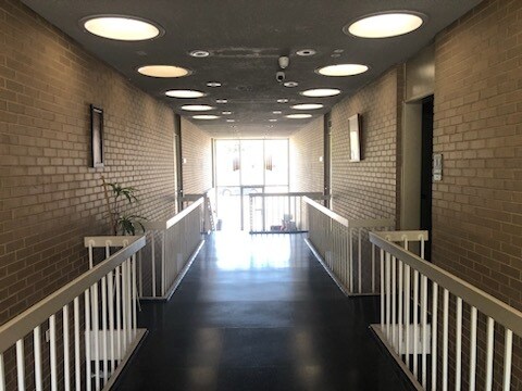 3425 W Peterson Ave, Chicago, IL à vendre - Photo du bâtiment - Image 3 de 16