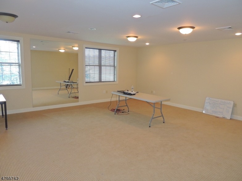 23 Mountain Blvd, Warren, NJ for lease - Interior Photo - Image 3 of 4