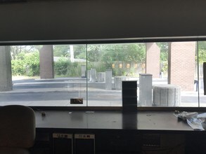 10321 Blue Ridge Blvd, Kansas City, MO for lease Interior Photo- Image 2 of 4