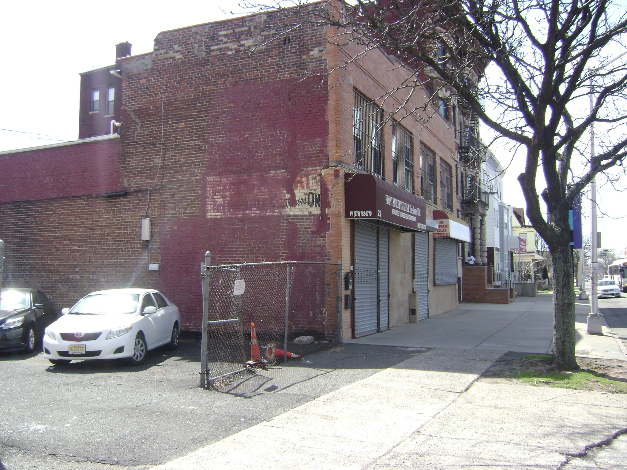 22-24 Elizabeth Ave, Newark, NJ à vendre Photo du bâtiment- Image 1 de 1