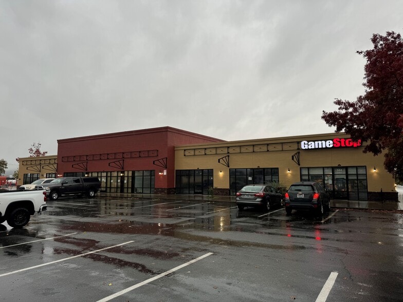 144 NE Terry Ln, Grants Pass, OR for lease - Building Photo - Image 2 of 2