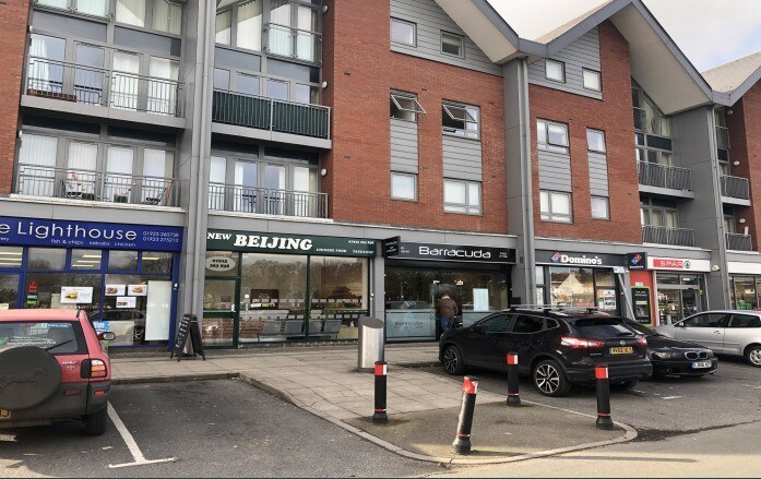 17-22 School Mead, Abbots Langley à vendre - Photo du bâtiment - Image 2 de 3