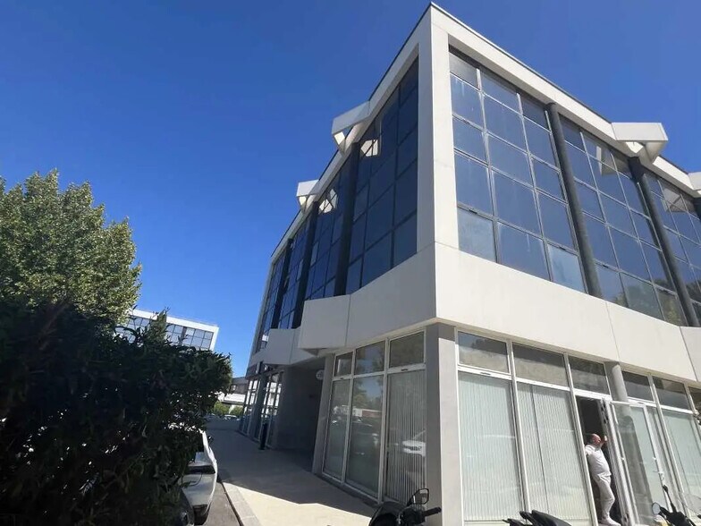 75 Rue Marcelin Berthelot, Aix-en-Provence for lease - Building Photo - Image 2 of 30