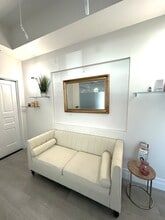 9150 Wilshire Blvd, Beverly Hills, CA à louer Photo intérieure- Image 2 de 5