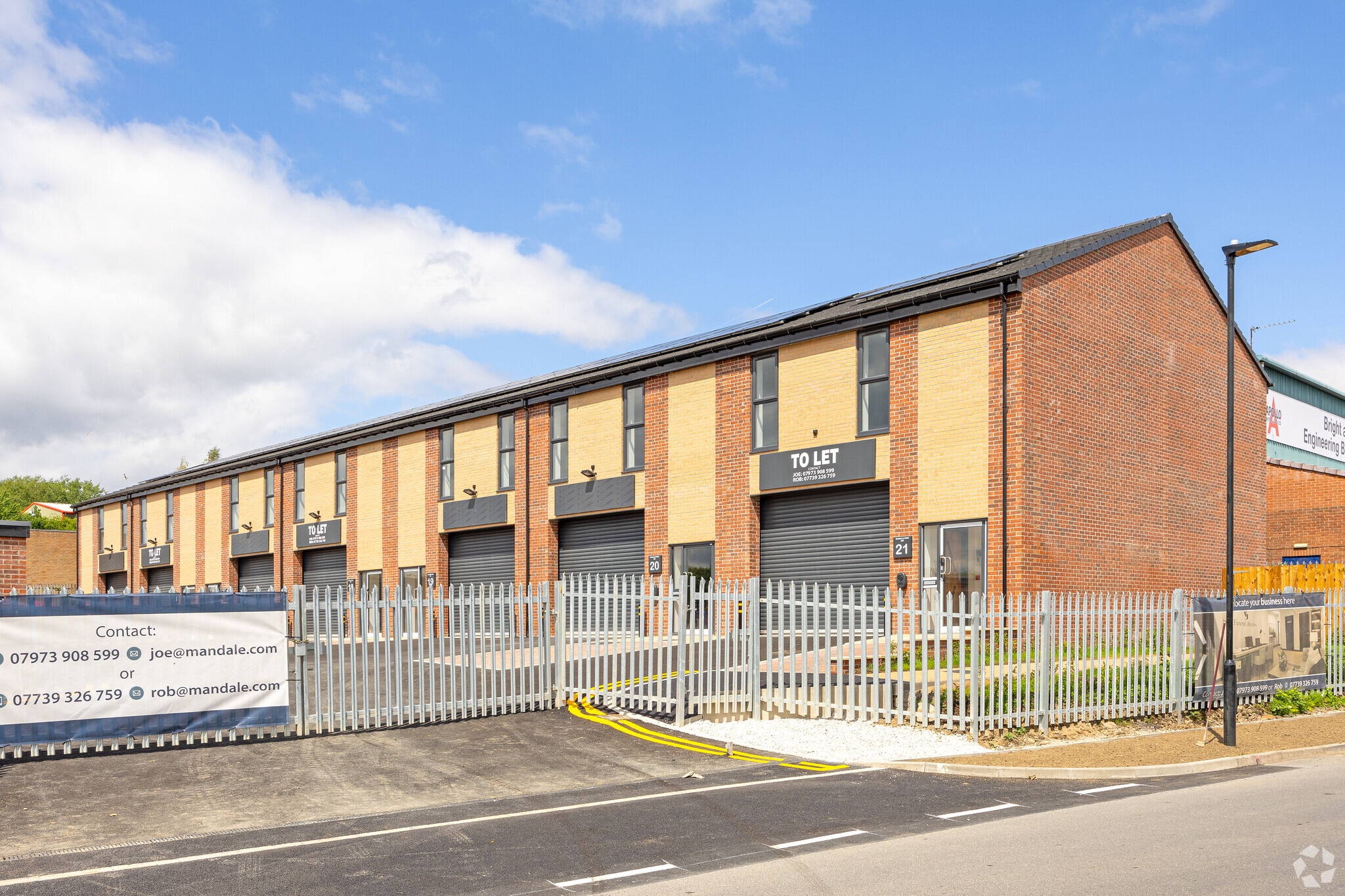 Long Acre Way, Sheffield à louer Photo du bâtiment- Image 1 de 5