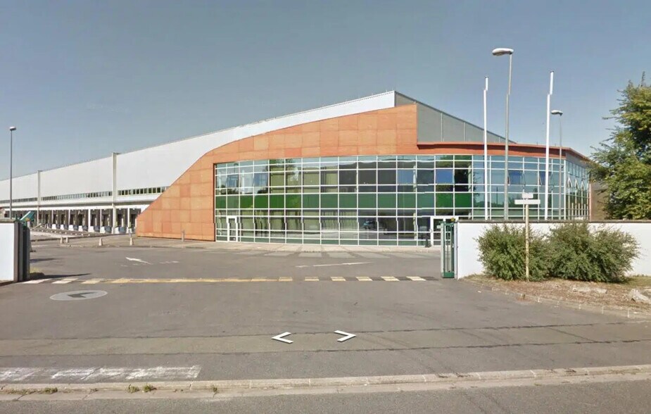 Industrial in Herblay-sur-Seine for lease - Building Photo - Image 2 of 10