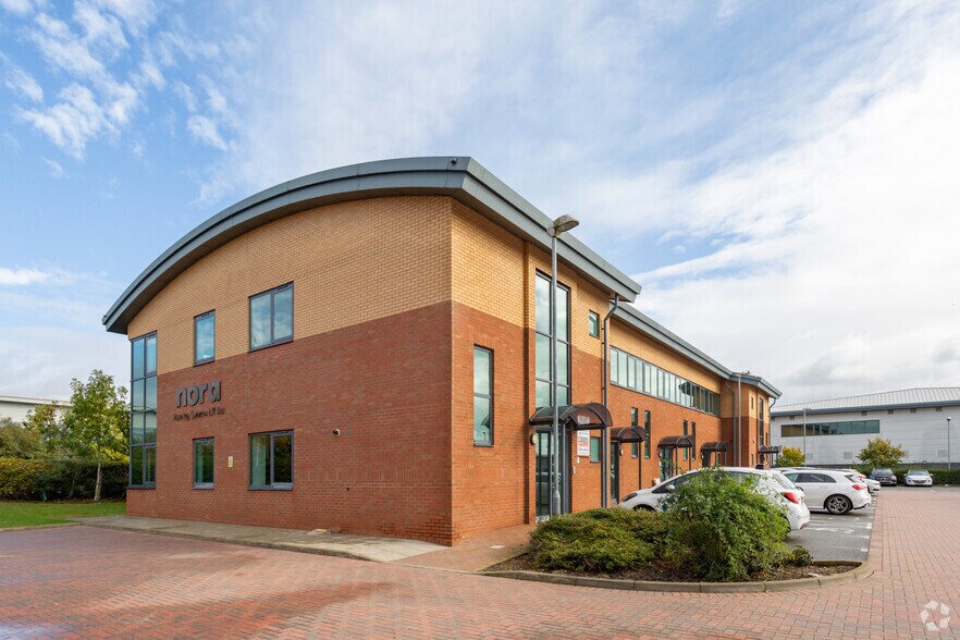 Allerton Rd, Rugby à louer - Photo du bâtiment - Image 2 de 6