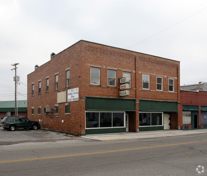 116-118 W North St, Fostoria, OH for sale - Building Photo - Image 3 of 12