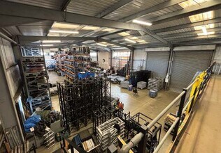 Hazel Rd, Southampton for lease Interior Photo- Image 2 of 4