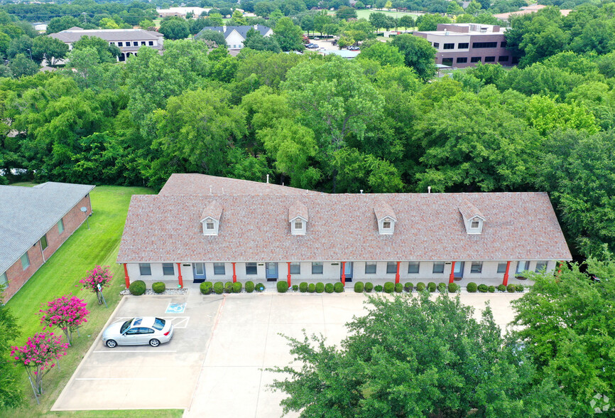 5309 Village Creek Dr, Plano, TX à louer - Photo du b timent - Image 1 de 12