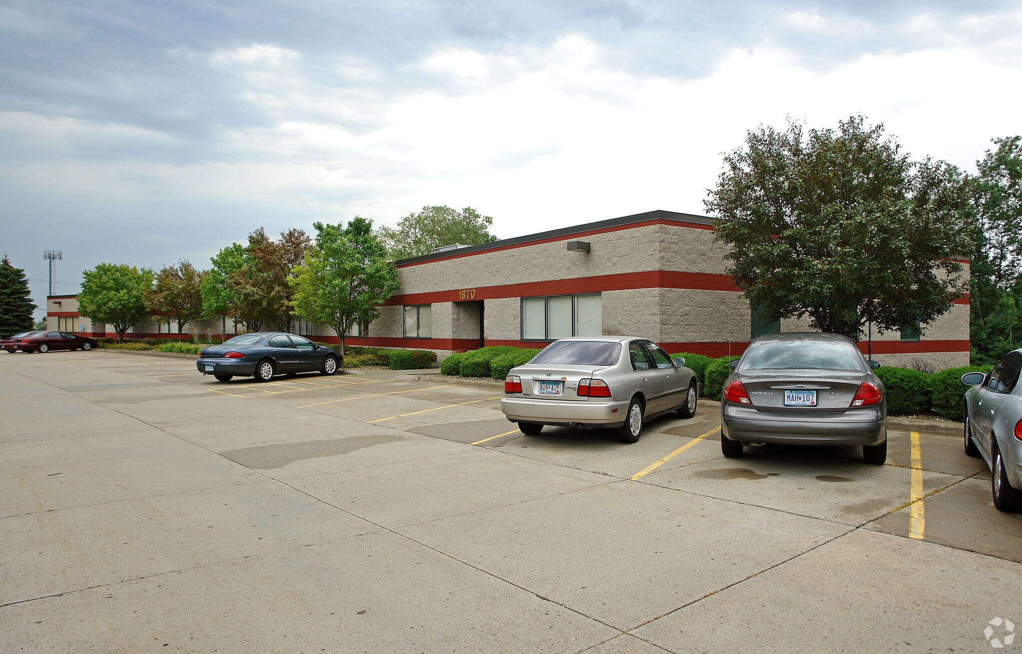 1870 E 50th St, Inver Grove Heights, MN for sale Building Photo- Image 1 of 1