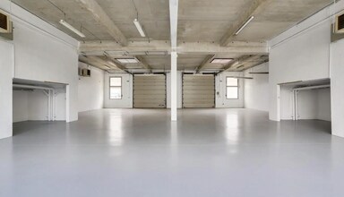 Rue Panicale, La Verrière for lease Interior Photo- Image 2 of 12