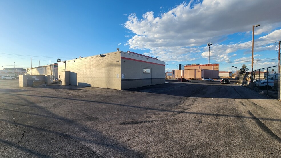 4625 E Tropicana Ave, Las Vegas, NV for lease - Building Photo - Image 3 of 11
