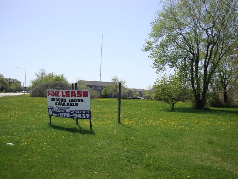 183rd & Oak Park Ave, Tinley Park, IL à vendre - Photo du bâtiment - Image 3 de 5