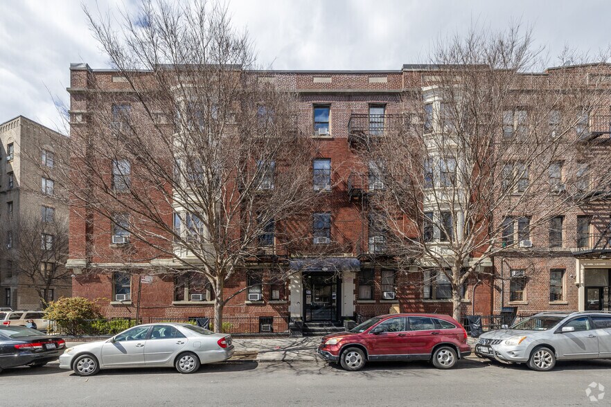 2101-2109 Foster Ave, Brooklyn, NY à vendre - Photo du bâtiment - Image 2 de 7
