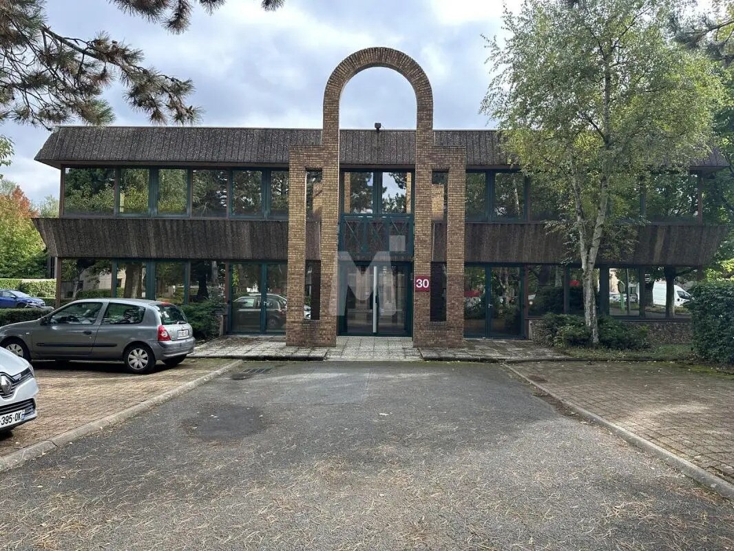 Bureau dans Orsay à louer Photo du bâtiment- Image 1 de 5