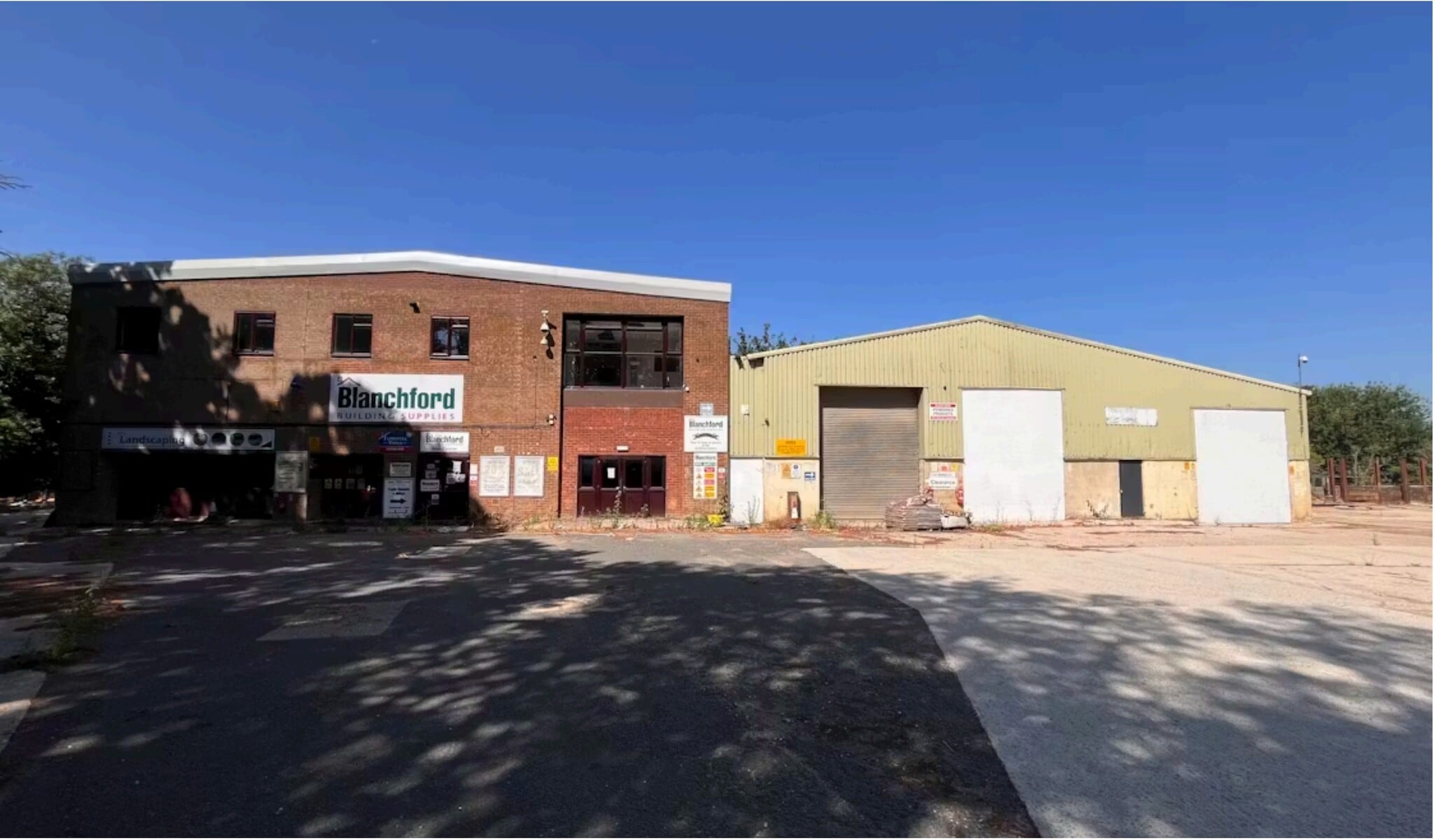 14 Picts Ln, Princes Risborough for lease Primary Photo- Image 1 of 29