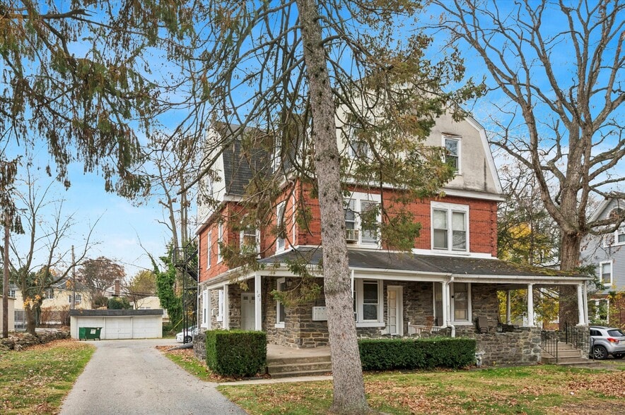 107 Walnut Ave, Ardmore, PA for sale - Building Photo - Image 2 of 55