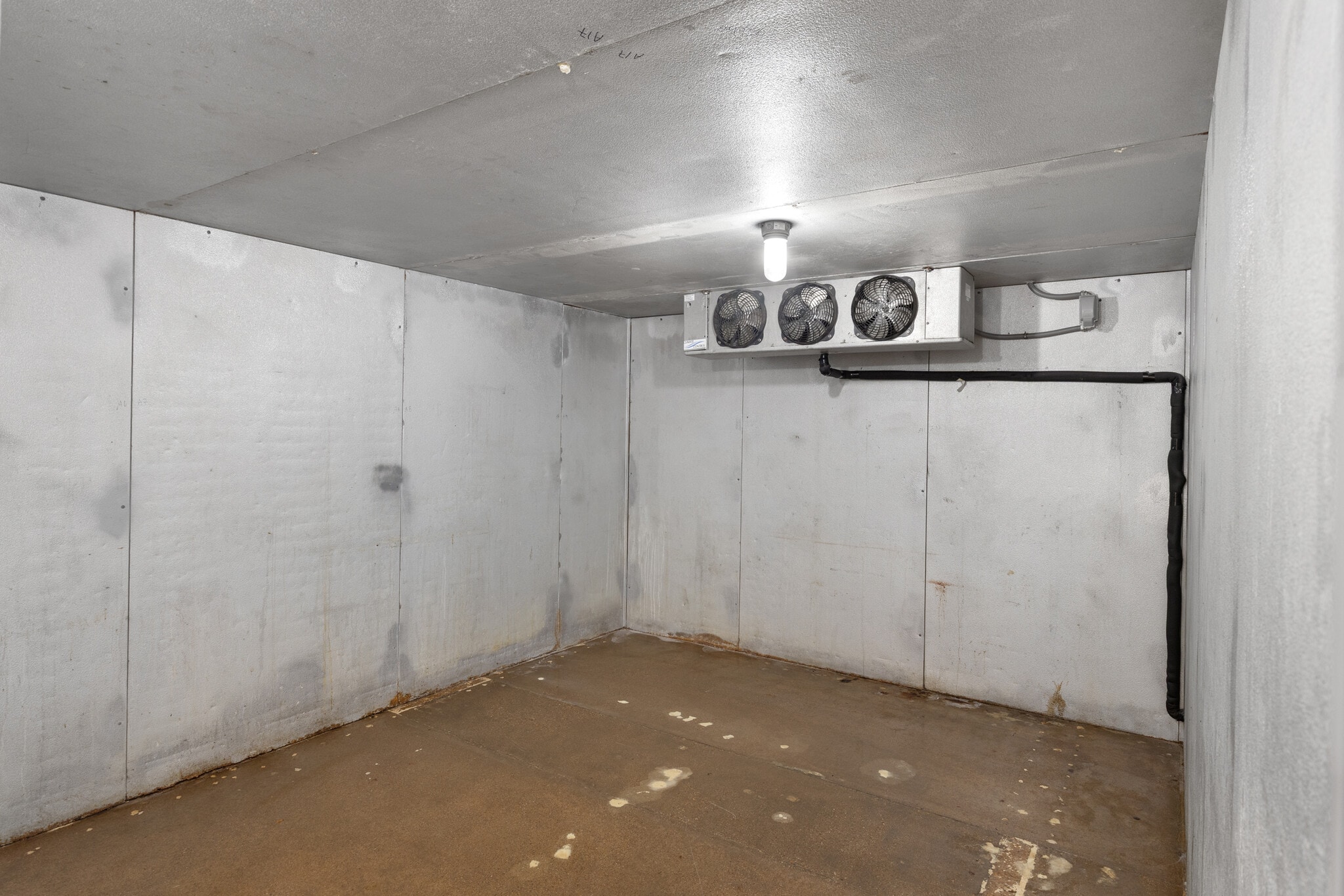4440-4460 Spring Valley Rd, Dallas, TX for lease Interior Photo- Image 1 of 8