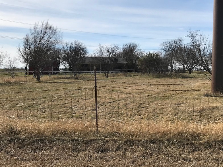 4728 I-35W, Alvarado, TX for lease - Primary Photo - Image 2 of 6