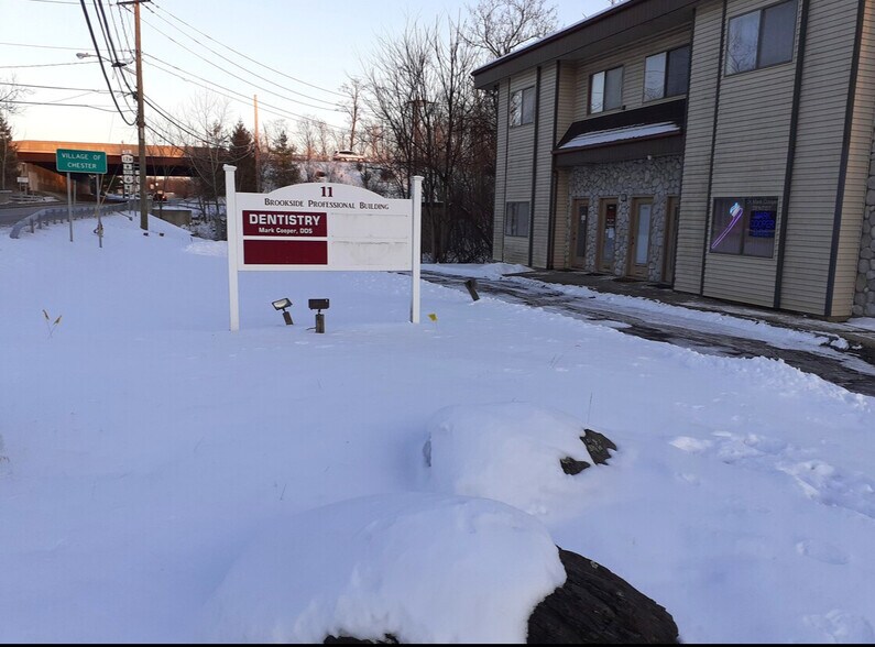 11 West Ave, Chester, NY à louer - Photo du bâtiment - Image 2 de 5